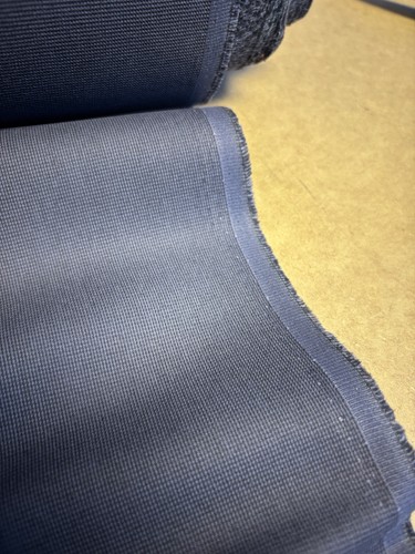 Metres dark grey small - 5,